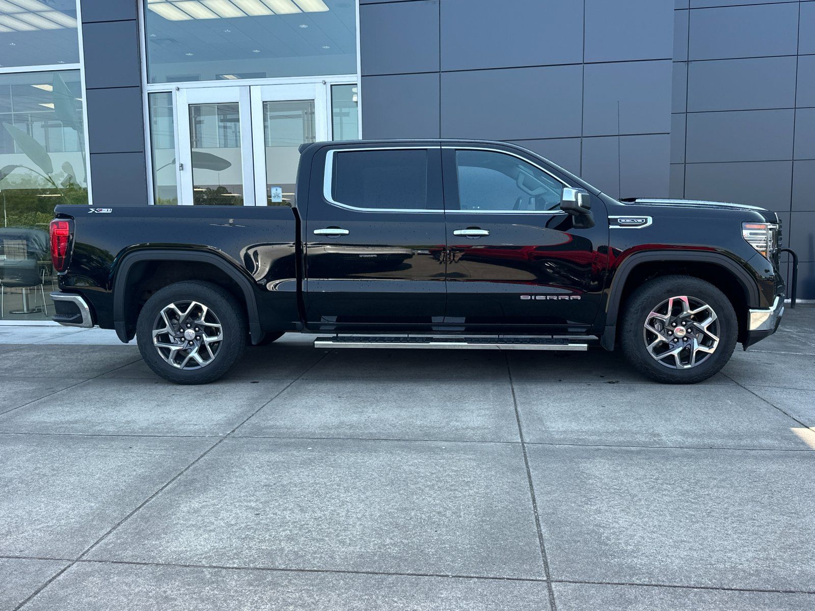 gmc sierra 1500 2023 3GTUUDED6PG120190 image gmc sierra 1500 2023 3GTUUDED6PG120190 image